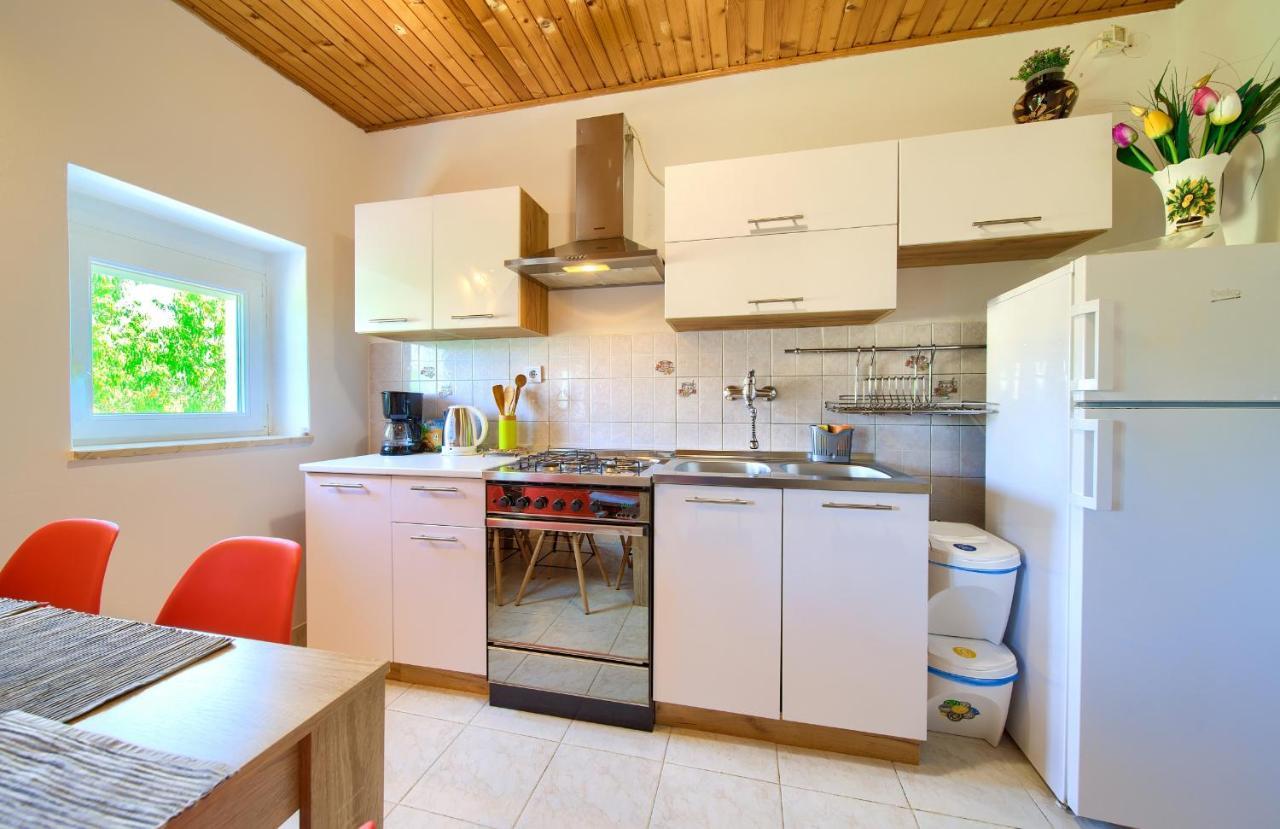 Apartment Lipovac มาลินสกา ภายนอก รูปภาพ