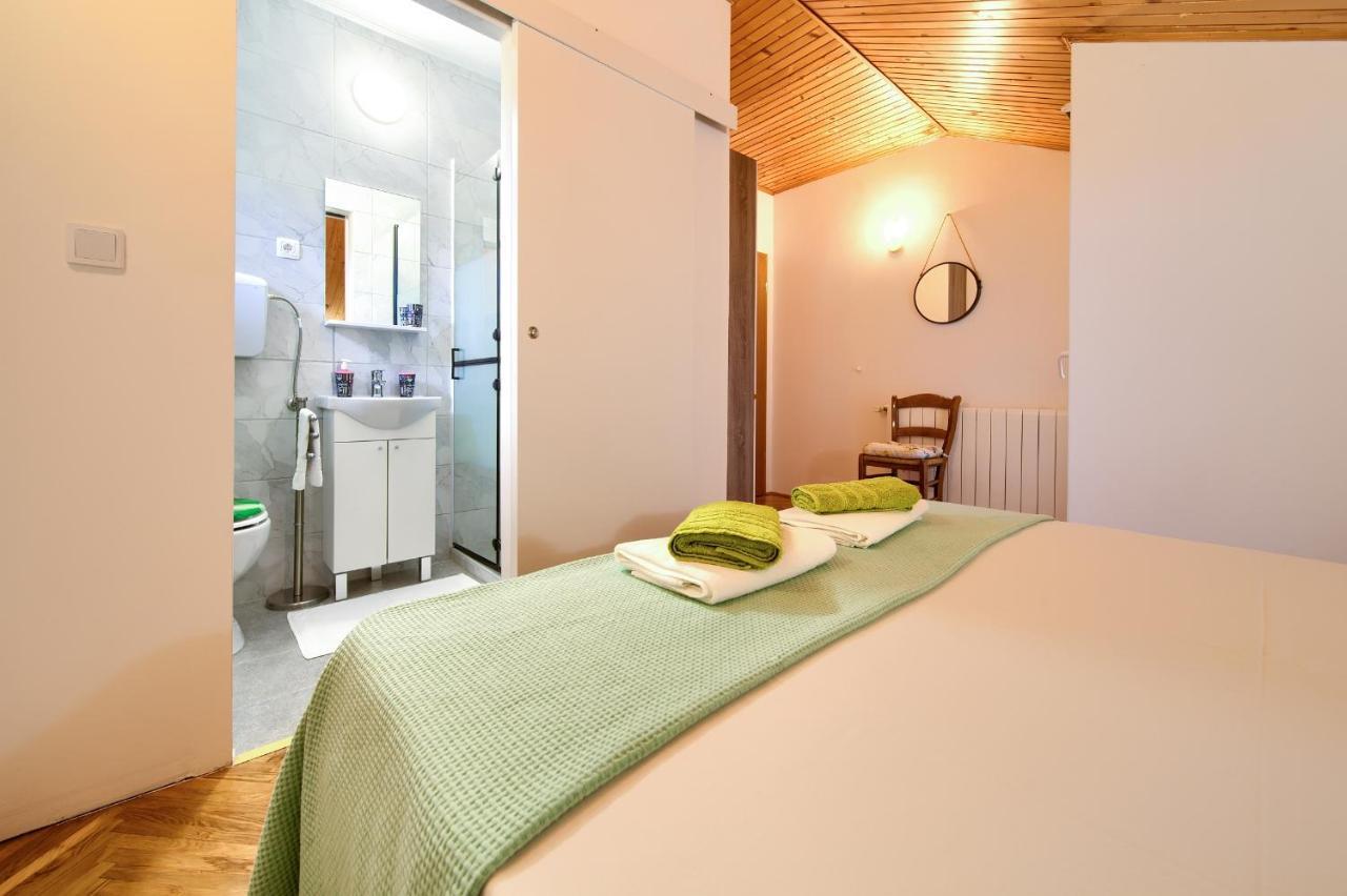 Apartment Lipovac มาลินสกา ภายนอก รูปภาพ